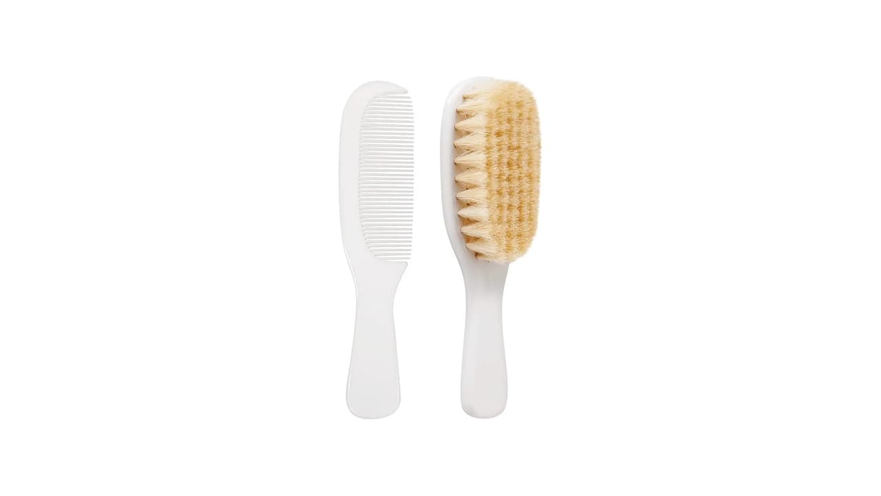Melhor Pente e Escova para Bebê: Qual o Ideal para Cabelos Finos?