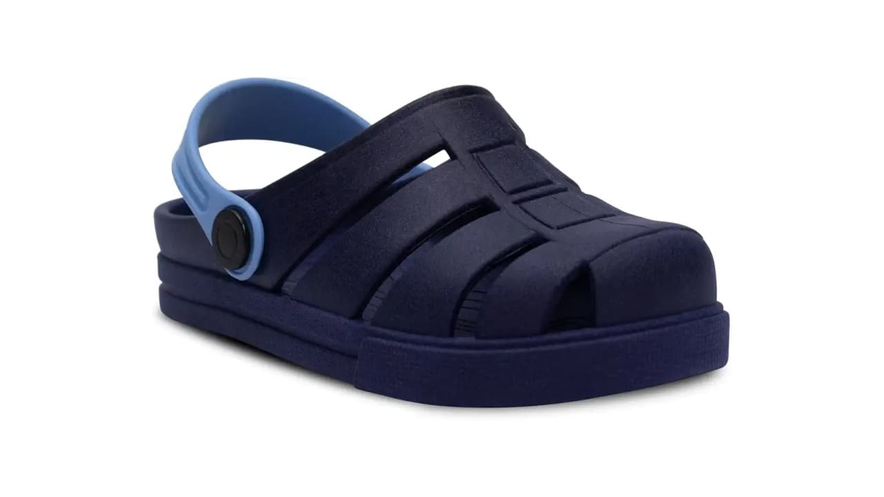 Melhor Sandália Infantil: 10 Modelos Leves e Antiderrapantes