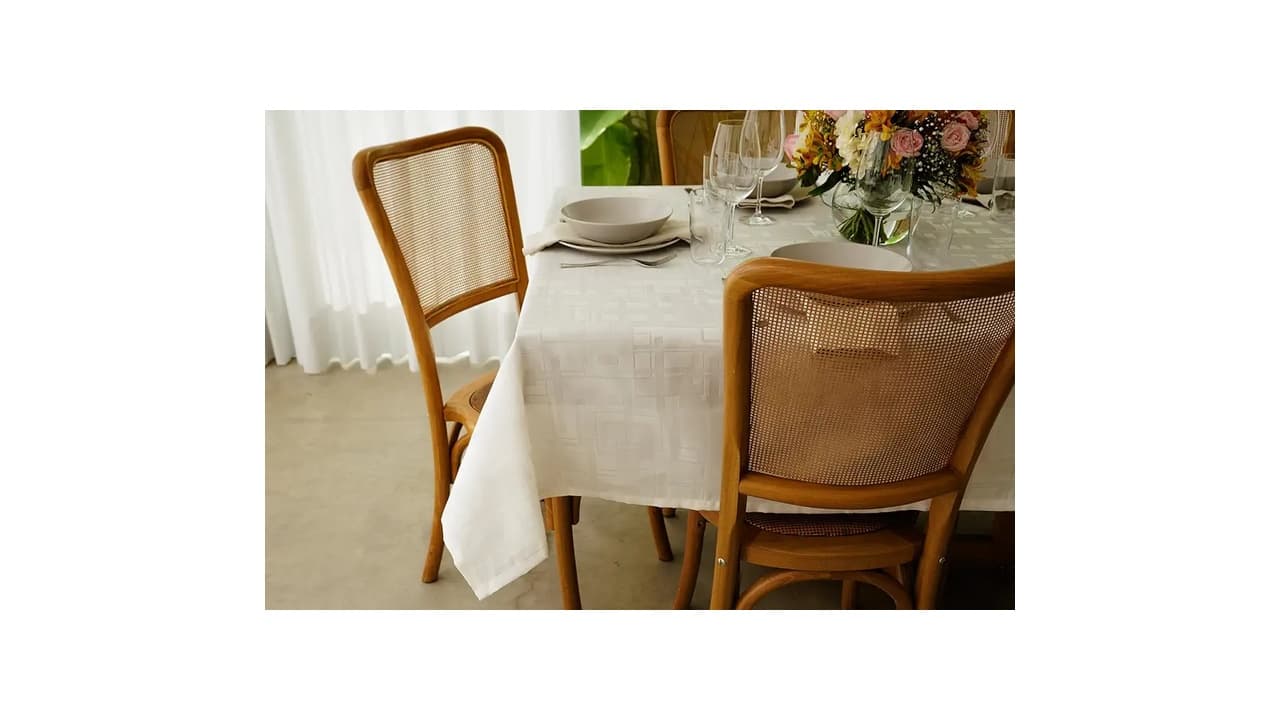Melhor Toalha de Mesa Impermeável e Antimanchas: 10 Opções Duráveis e Estilosas